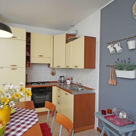 Apartament Torri Centro Torri Del Benaco Zewnętrze zdjęcie