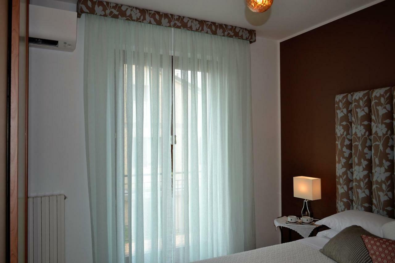 Apartament Torri Centro Torri Del Benaco Zewnętrze zdjęcie