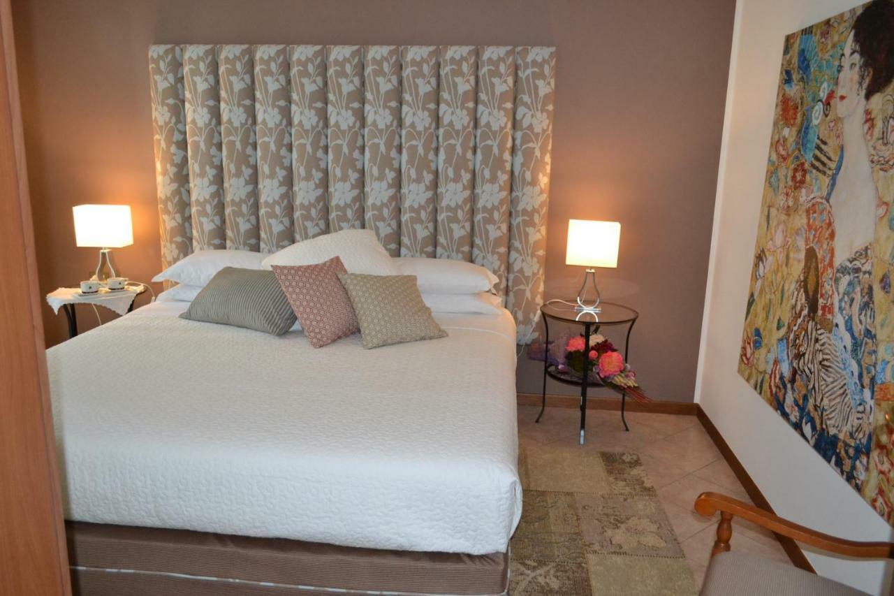 Apartament Torri Centro Torri Del Benaco Zewnętrze zdjęcie