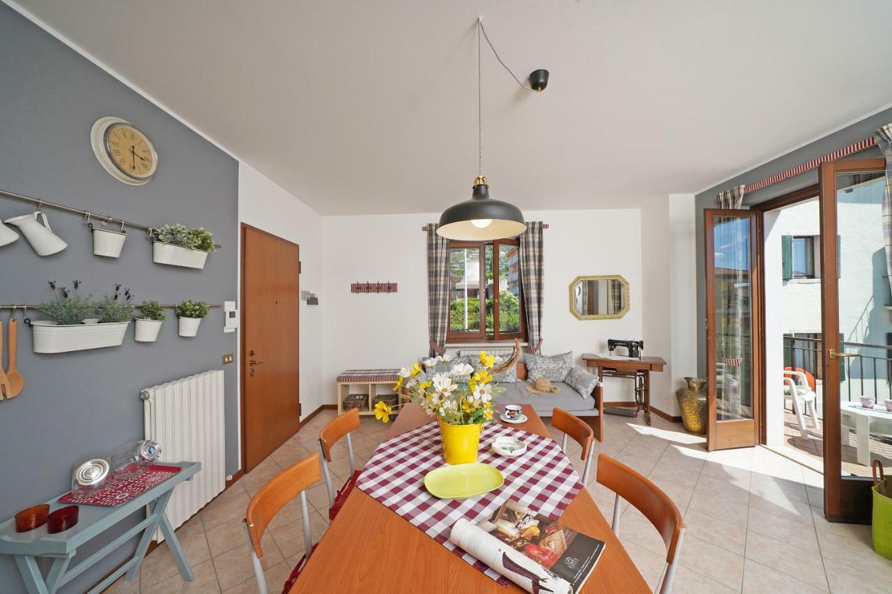 Apartament Torri Centro Torri Del Benaco Zewnętrze zdjęcie