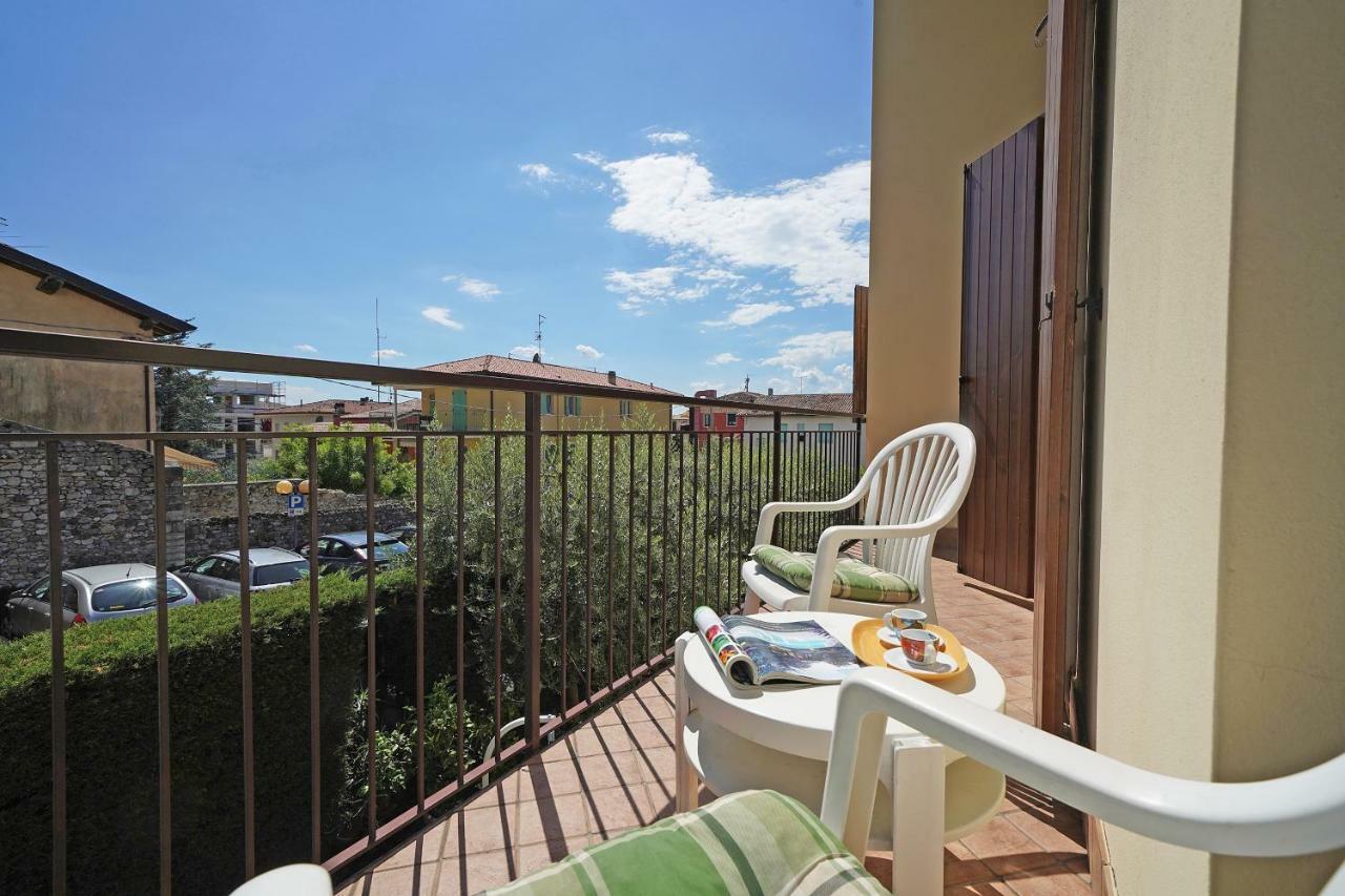 Apartament Torri Centro Torri Del Benaco Zewnętrze zdjęcie