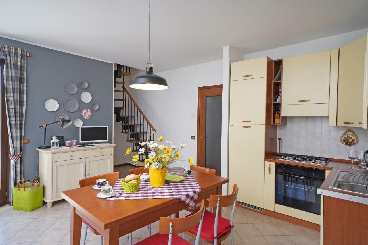 Apartament Torri Centro Torri Del Benaco Zewnętrze zdjęcie