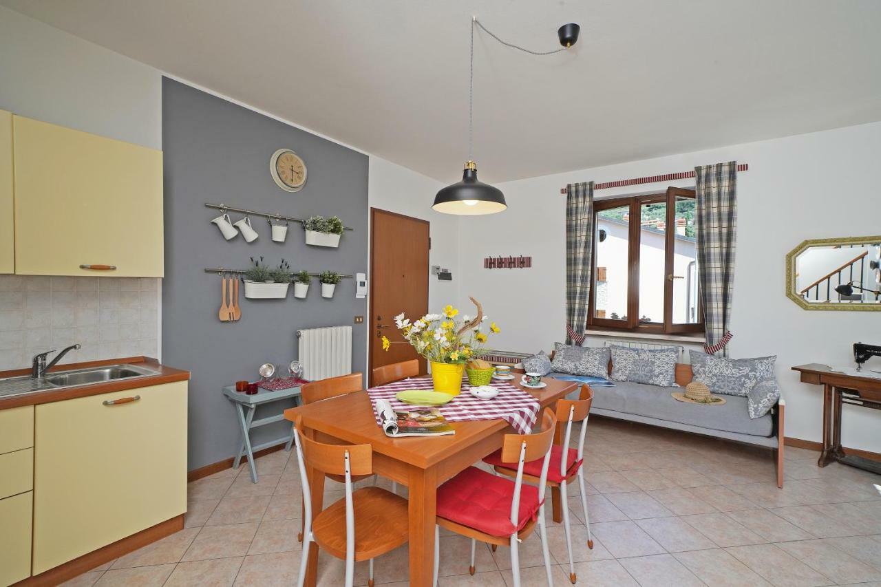 Apartament Torri Centro Torri Del Benaco Zewnętrze zdjęcie